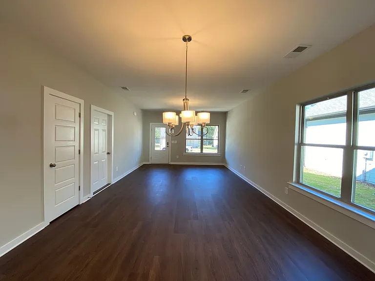 7937 Saint James Dr — Photo 9
