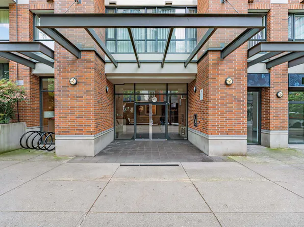 1082 Seymour St #1106, Vancouver, BC V6B 1X9