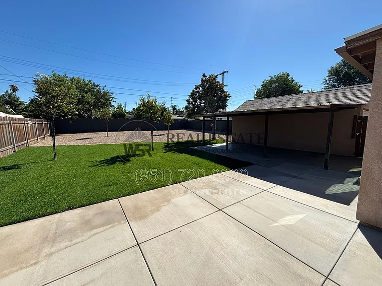 3845 Strong St — Photo 3