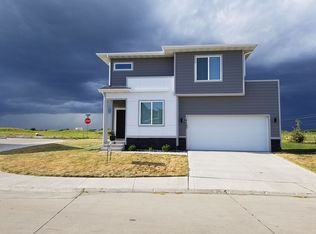 4685 171st St, Urbandale, IA 50323