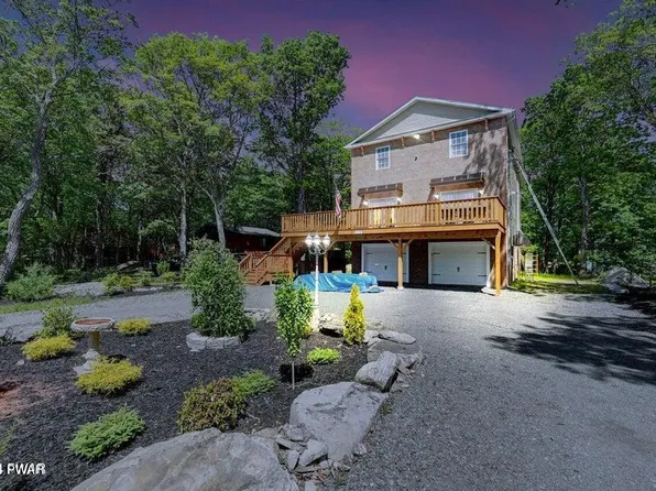 119 Hillcrest Dr, Hawley, PA 18428