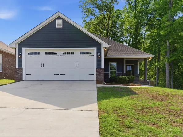 69 N Barnes Field Dr, Hattiesburg, MS 39402