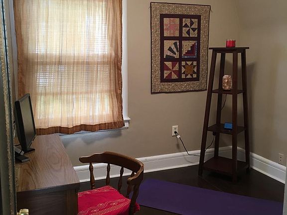 bonus room / office