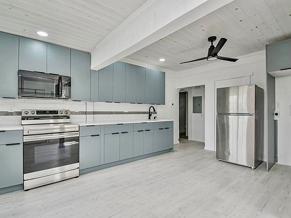 2nd image of 501 N L St #2