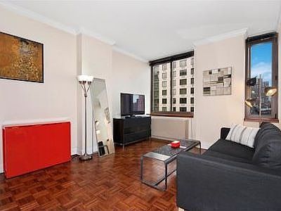 1st image of 35 W 33rd St APT 5C