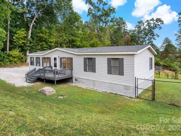 238 Apache Path, Marion, NC 28752