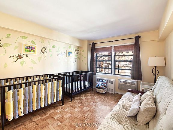 4th image of 205 E 77th St APT 5A
