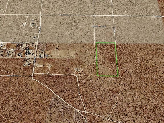 2nd image of 5000 W Quailhead Rd