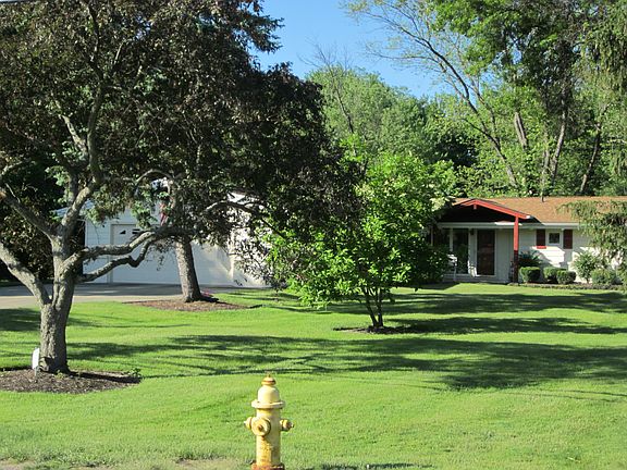 2nd image of 35910 Timberlane Dr