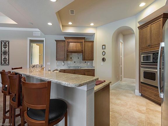4th image of 1015 Tivoli Dr
