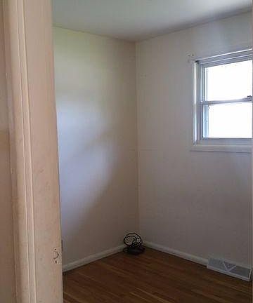 4th image of 1757 Patrick Dr