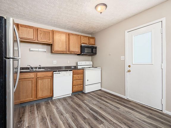 5th image of 4853 Charlton Ct #4853