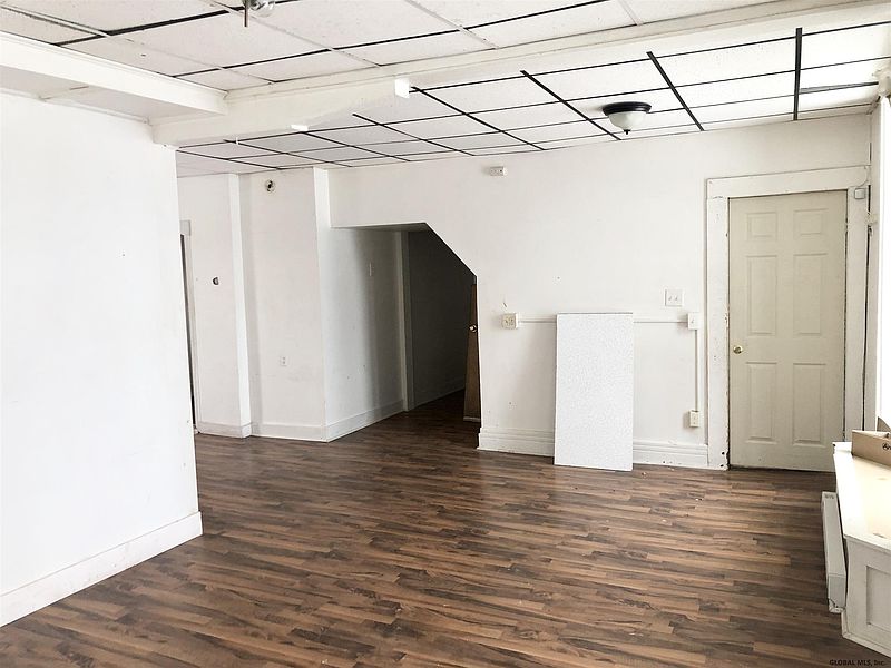 4th image of 1025 ONTARIO Street