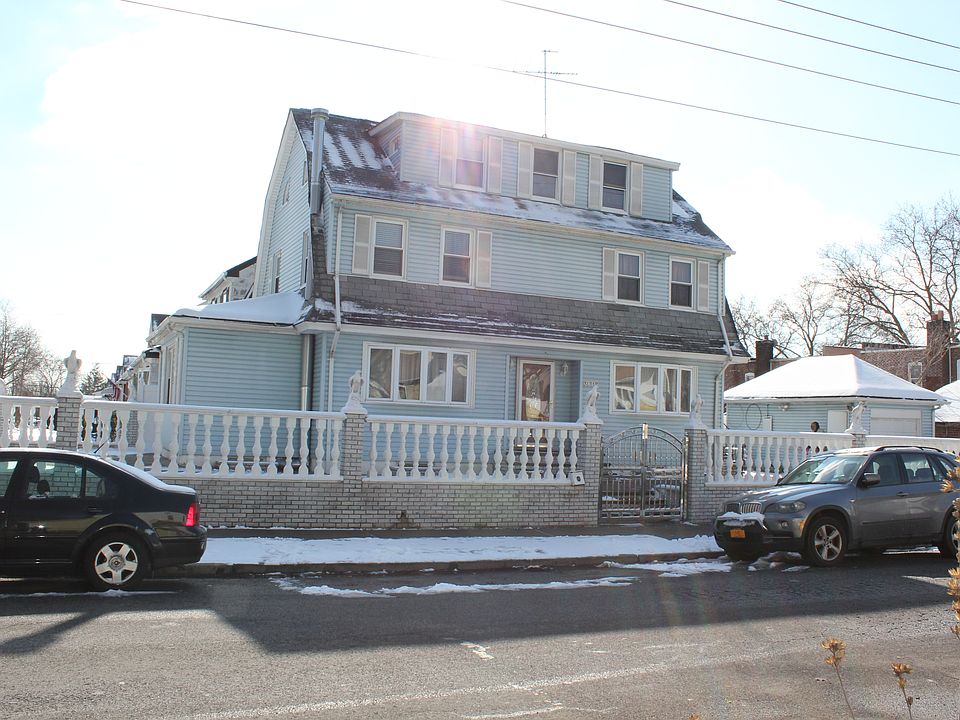 1st image of 8902 215th Pl