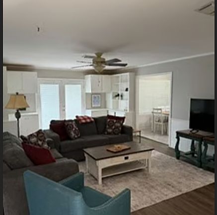 4455 Summit Circle - Living Room