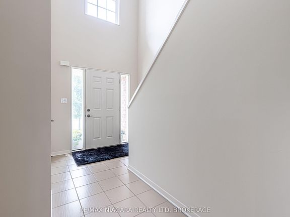 3rd image of 8625 Upper Canada Dr