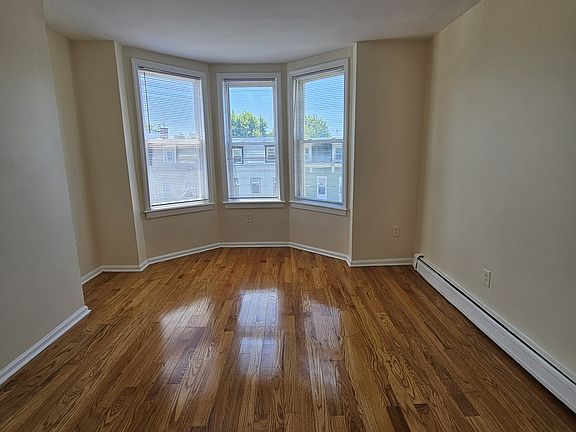 4th image of 70 Belmont Ave #3R