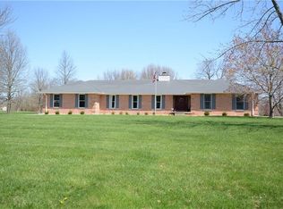 1750 Brentwood Dr, Mt Zion, IL 62549
