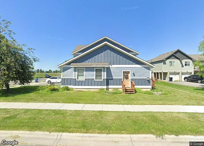 905 Saxon Way #D — Photo 1
