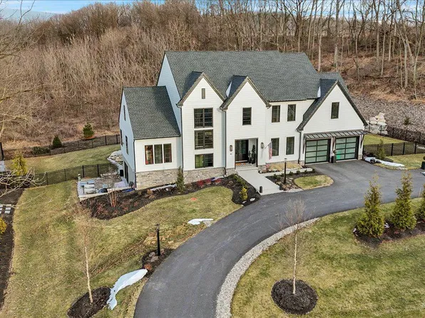 40 Anthracite Rd, Lebanon, PA 17042