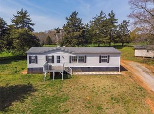 153 Point Lookout Rd, Townville, SC 29689