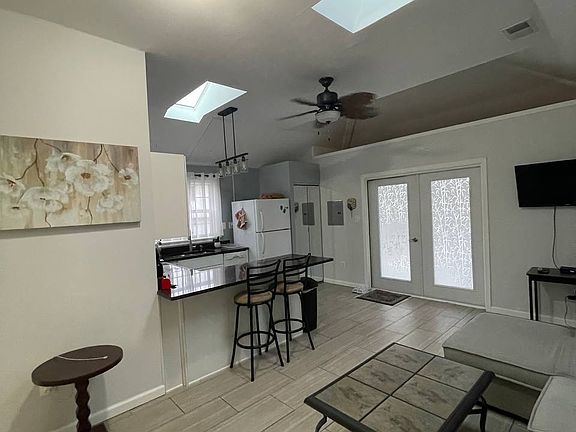2nd image of 10306 Galpin Ct