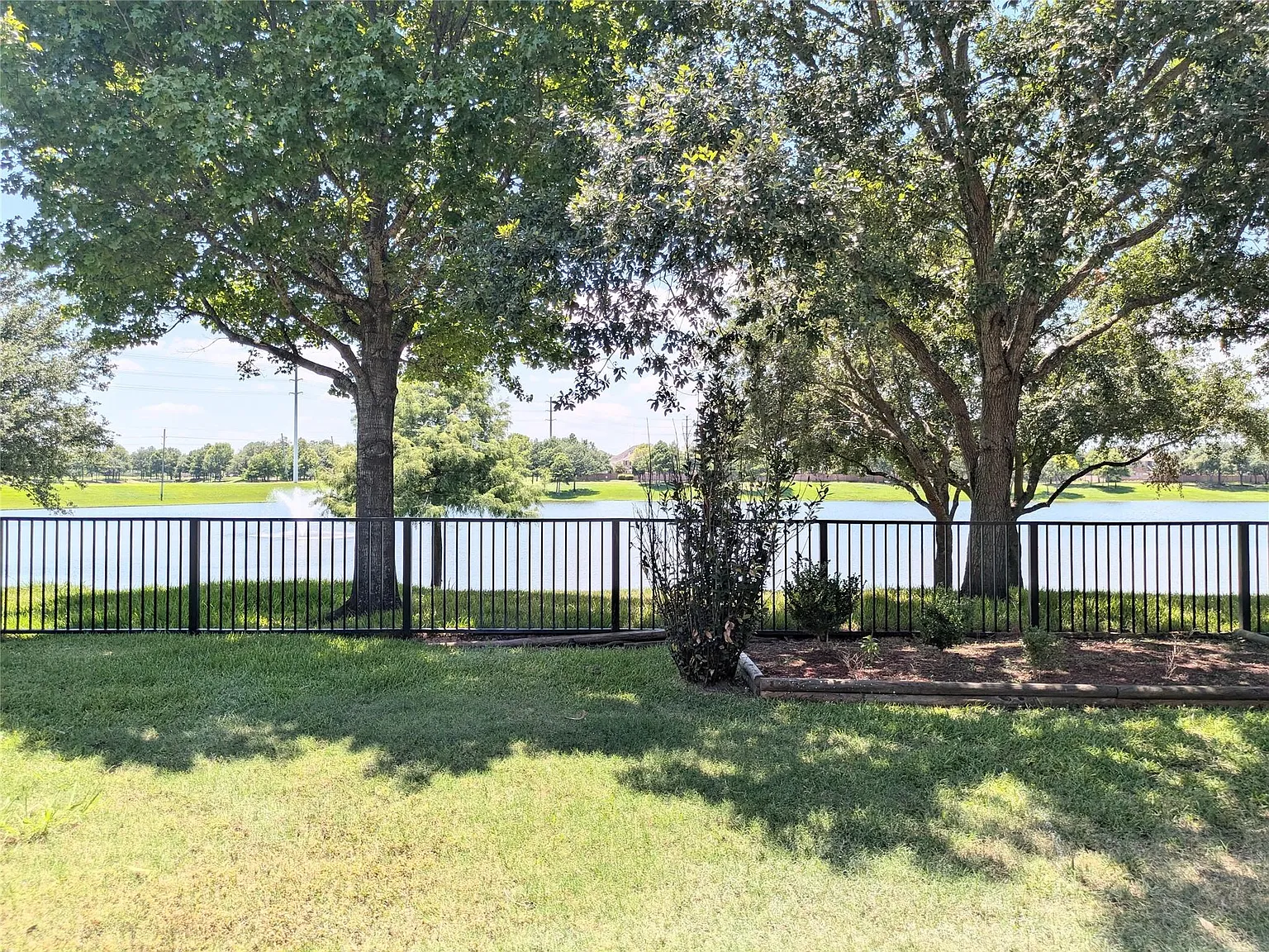 4 bed, 3.5 bath, 3500 sqft, $2,850 — Photo 1
