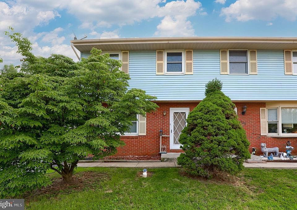 1st image of 406 S Plum St
