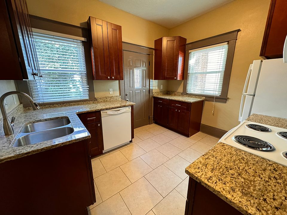 1st image of 816 S 14th St #2