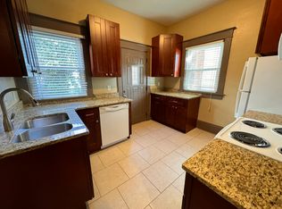 816 S 14th St #2, Lincoln, NE 68508