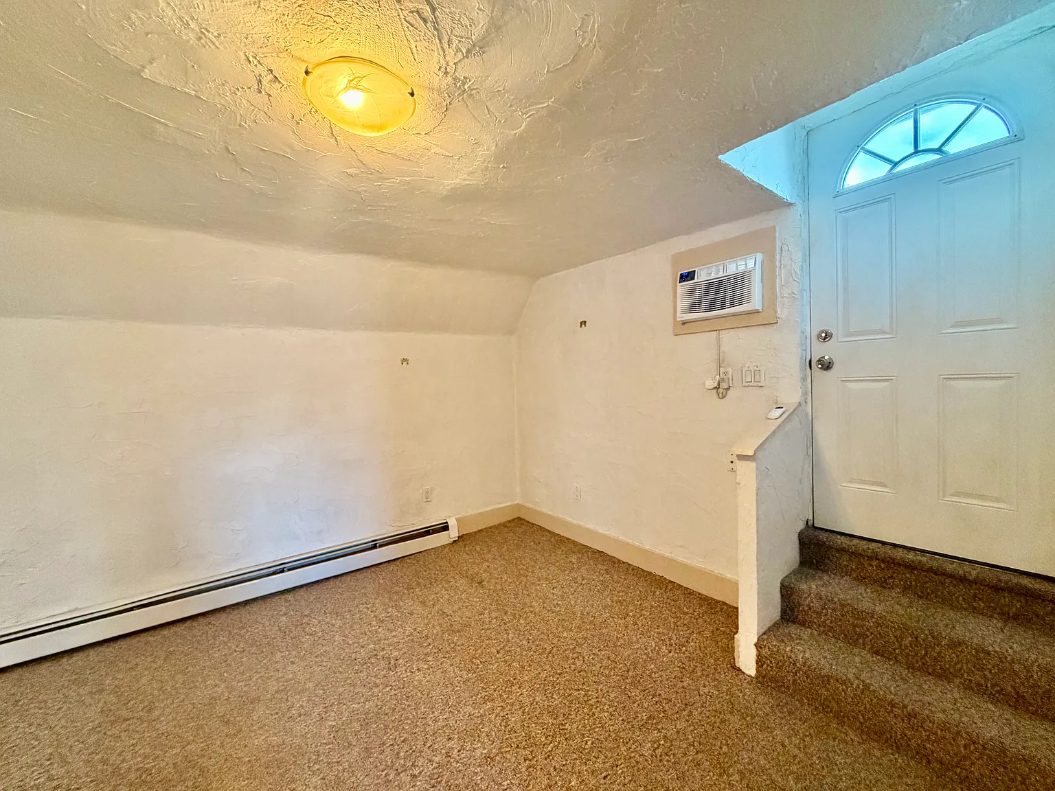 1 bed, 450 sqft, $2,100 — Photo 4