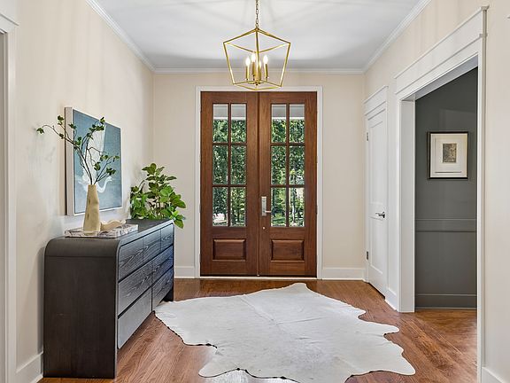 5th image of 764 Darden Pl