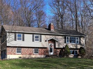 312 Turkey Roost Rd, Monroe, CT 06468