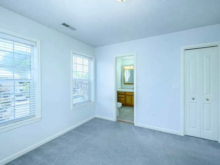720 E Ella Ct — Photo 11
