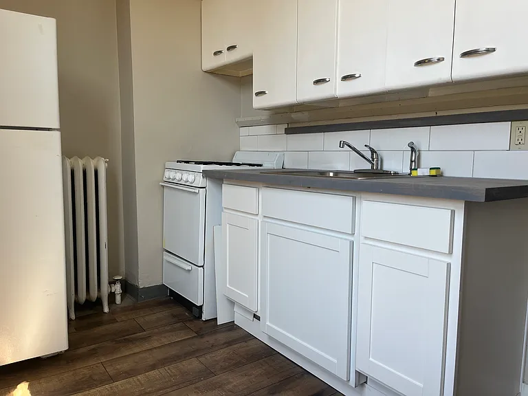 1259 N York St #1 — Photo 7