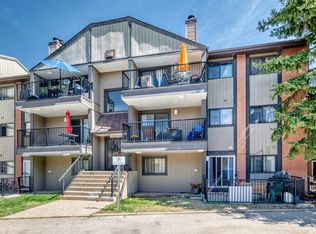 13045 W 6th St SW #3207, Calgary, AB T2W5H1