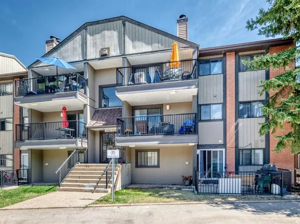 13045 W 6th St SW #3207, Calgary, AB T2W 5H1