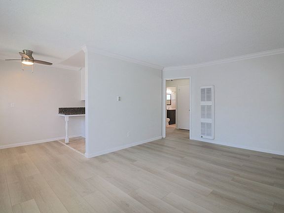 5th image of 4760 Kansas St #G/p-7