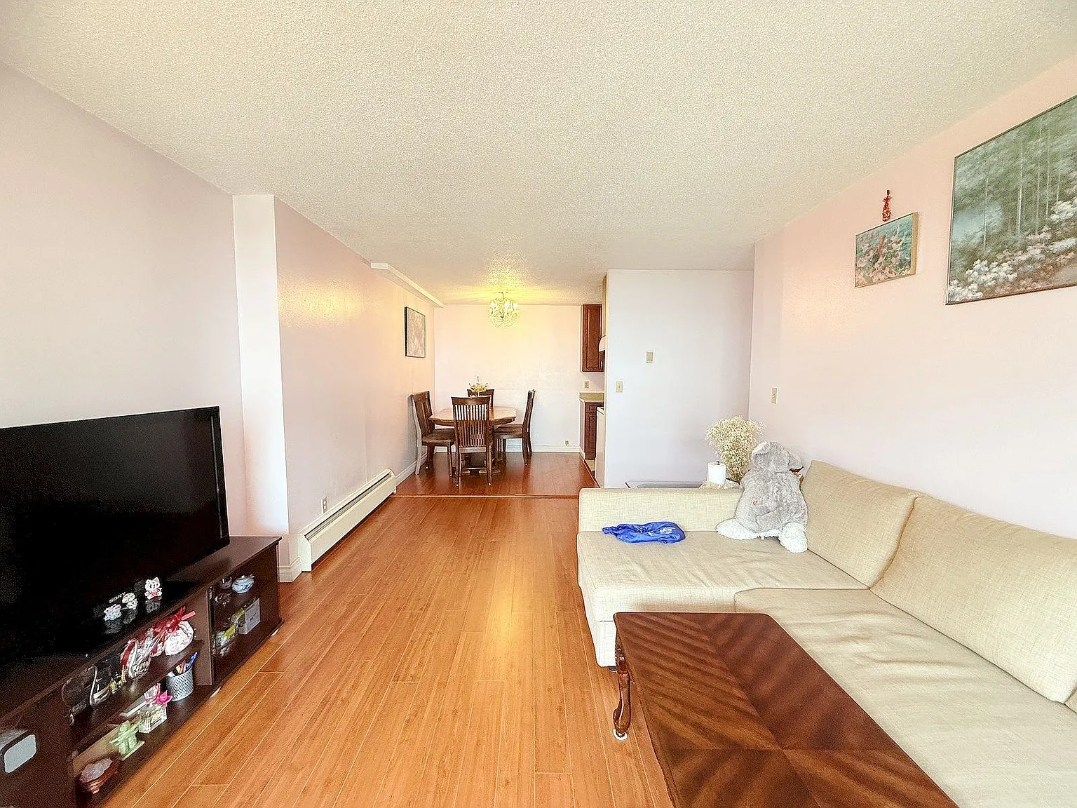 2 bed, 917 sqft, $2,500 — Photo 3