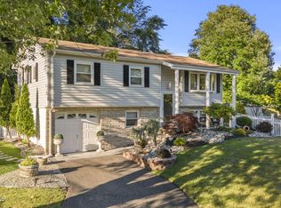 1 Neal St, Jackson, NJ 08527