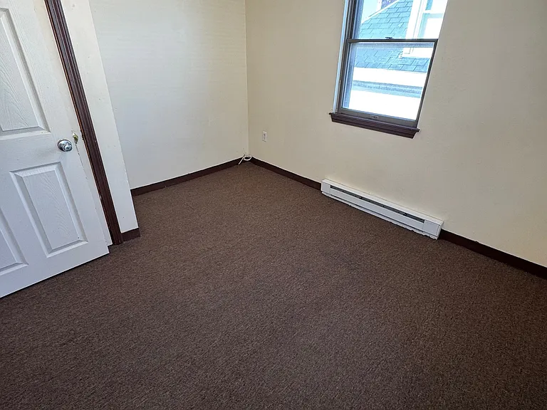 3 Alice Ave #5 — Photo 11