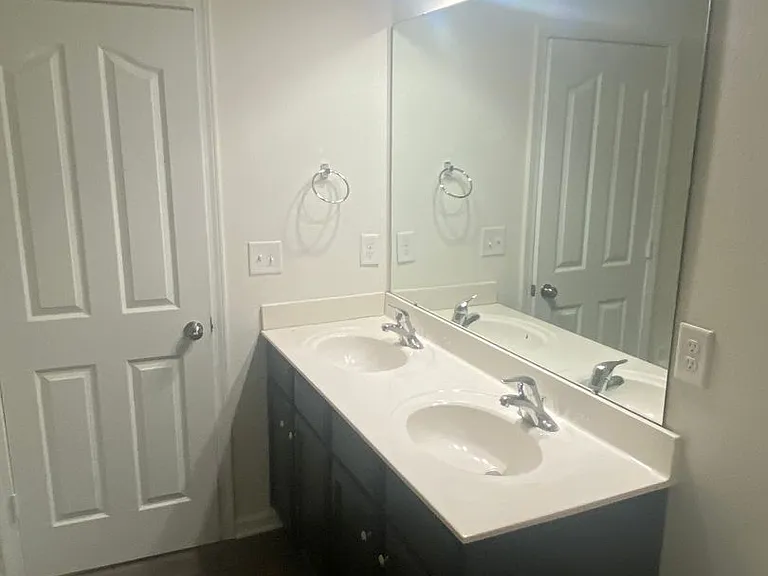 2703 Golden Rose Ln — Photo 14
