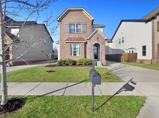 1657 Brockton Ln, Nashville, TN 37221
