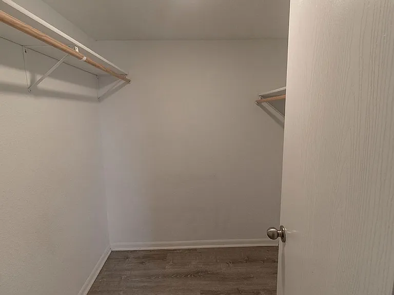 5313-5315 Currituck Ln — Photo 15