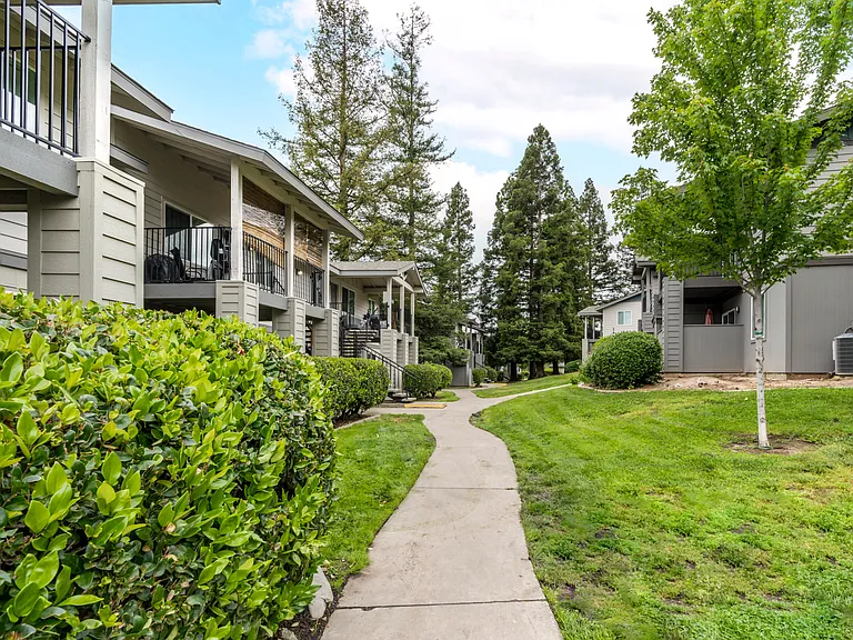 Bent Tree Apartments — Photo 9