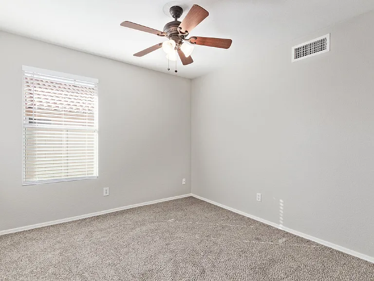 12454 W Holly St — Photo 19