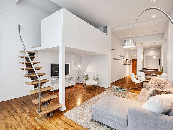 3rd image of 115 4th Ave APT 6D