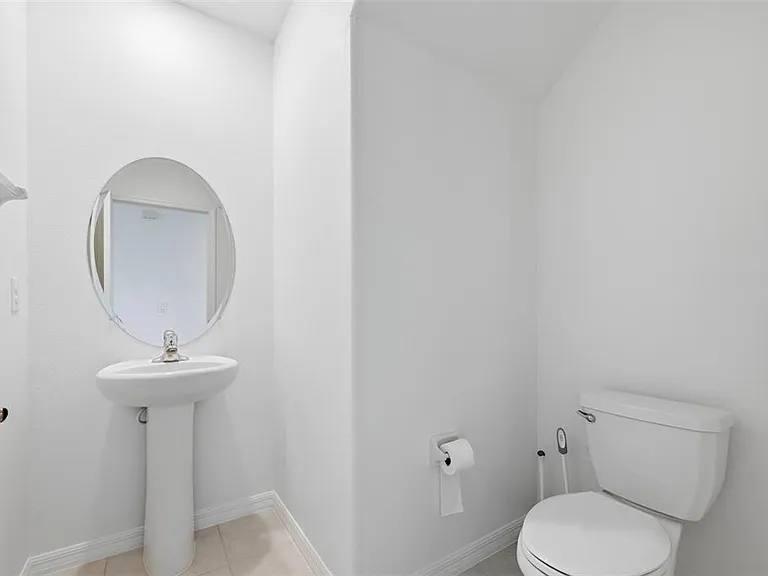 12860 Tripoli Ave — Photo 5