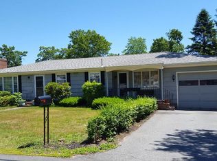 12 Barton Ave, Dracut, MA 01826