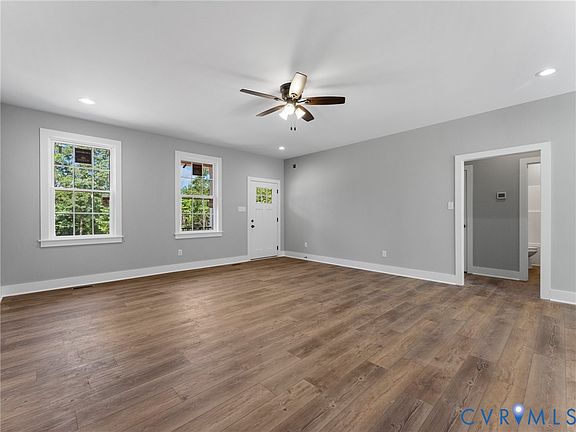 3rd image of 154 Ashburn Rd